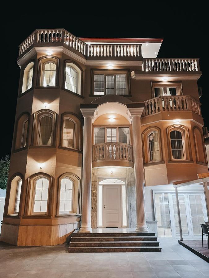 Amansar Boutique Hotel Tirana Esterno foto