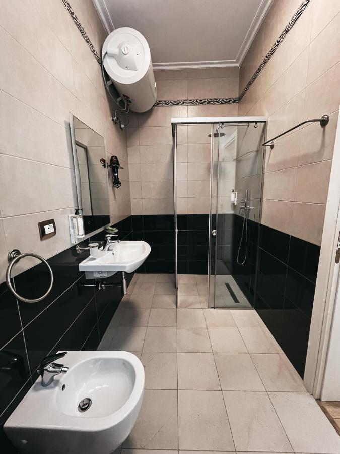 Amansar Boutique Hotel Tirana Esterno foto