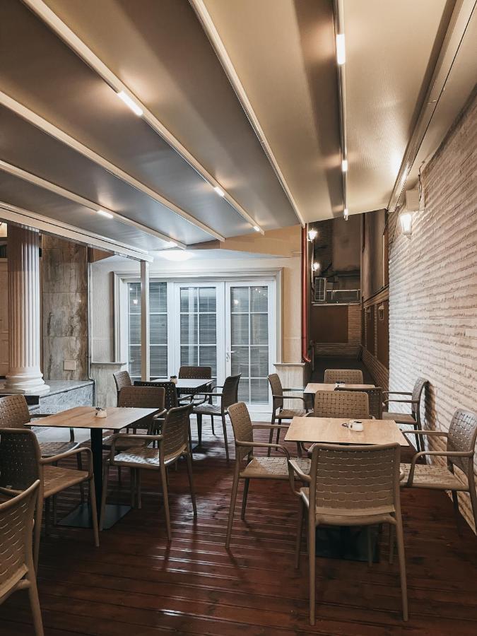 Amansar Boutique Hotel Tirana Esterno foto
