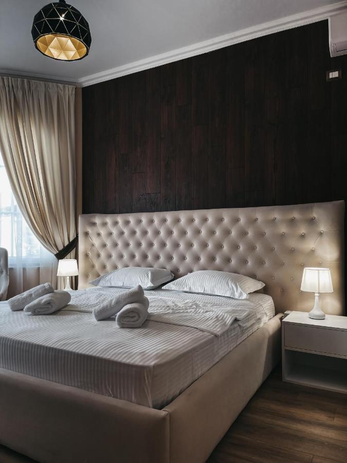 Amansar Boutique Hotel Tirana Esterno foto
