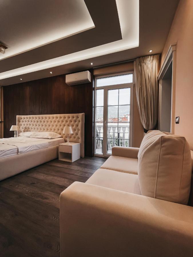 Amansar Boutique Hotel Tirana Esterno foto
