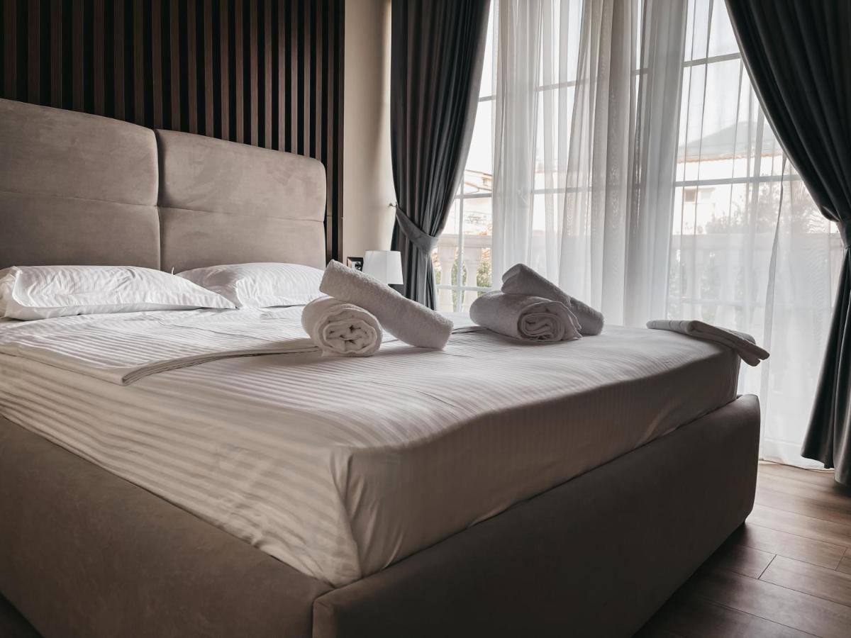 Amansar Boutique Hotel Tirana Esterno foto